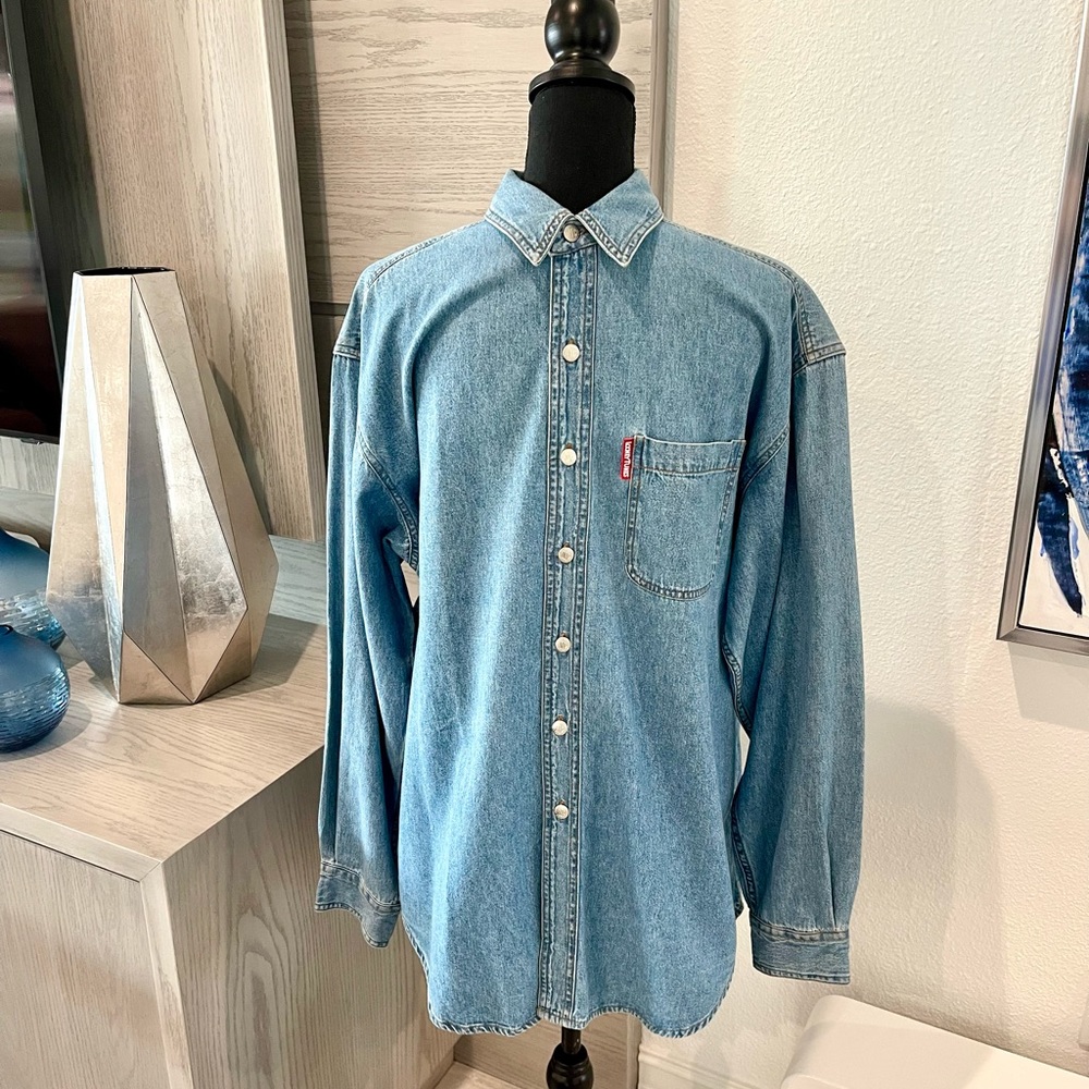 VINTAGE “LOONEY TUNES” MENS DENIM SHIRT